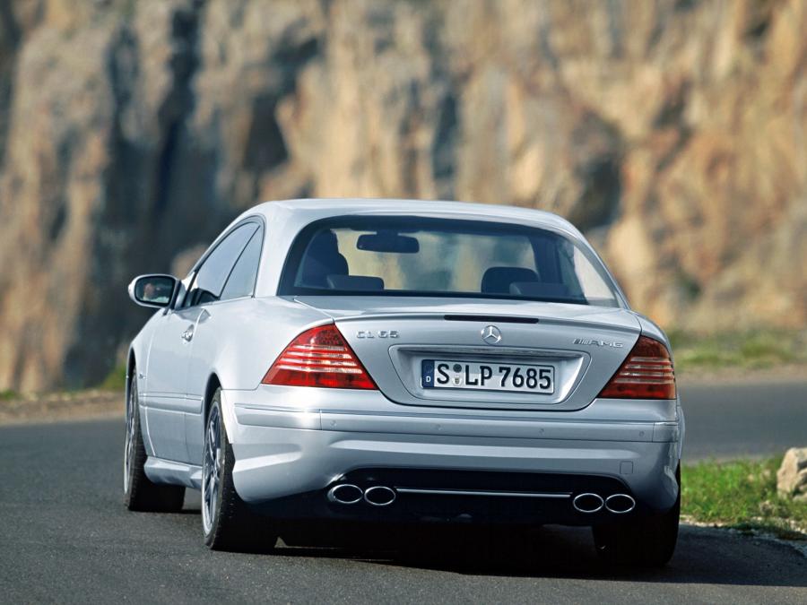  Mercedes-Benz CL65 AMG 2003 года  (фото 12 из 20)